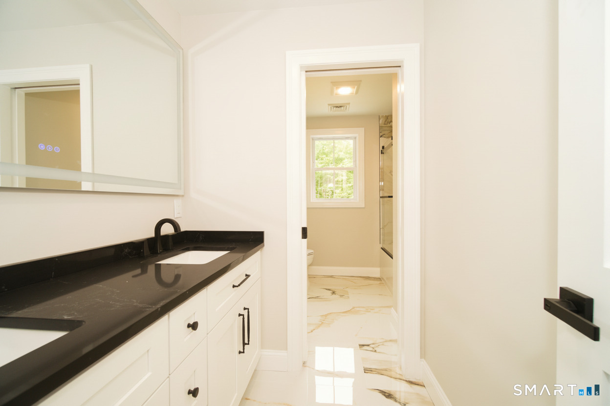 147 Blue Hills Drive Guilford CT 06437