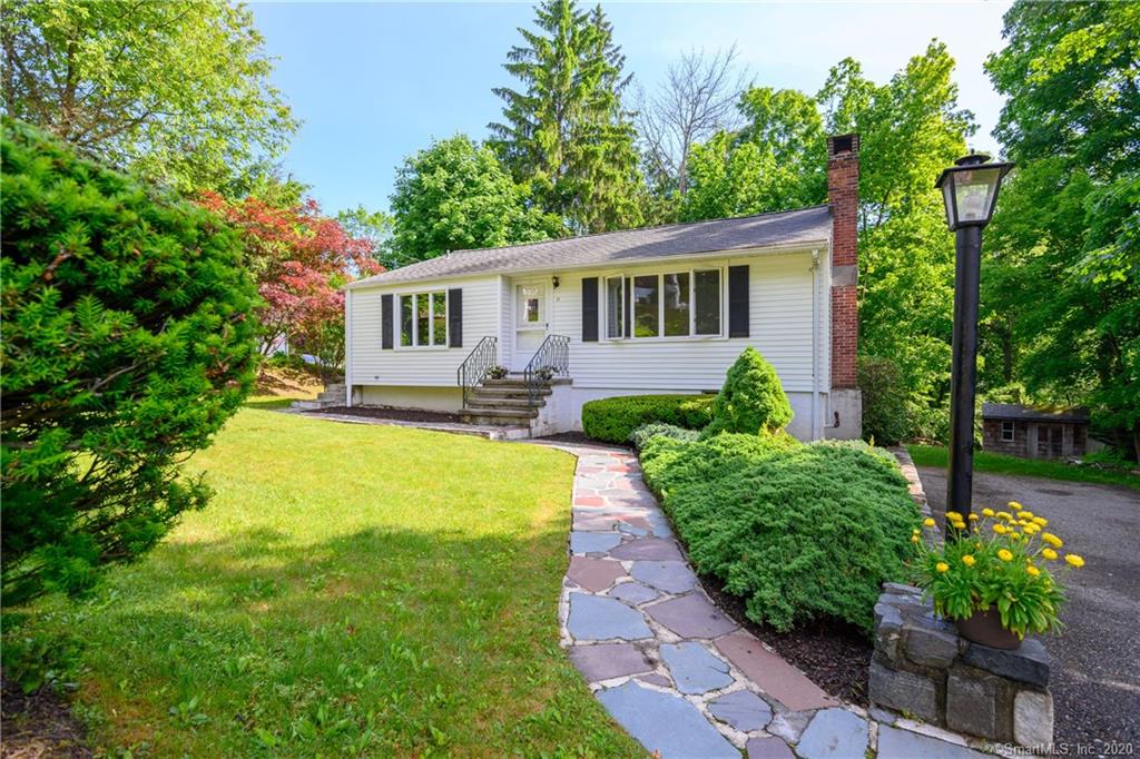 11 Blackberry Road Danbury CT 06811