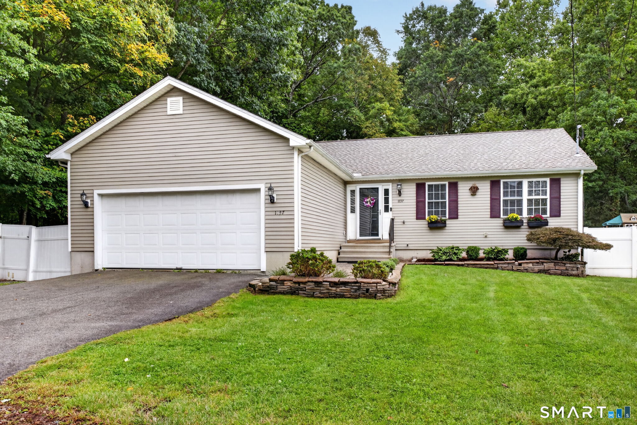 1137 Ridgewood Road Middletown CT 06457