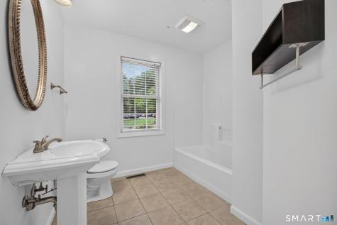 1137 Ridgewood Road Middletown CT 06457