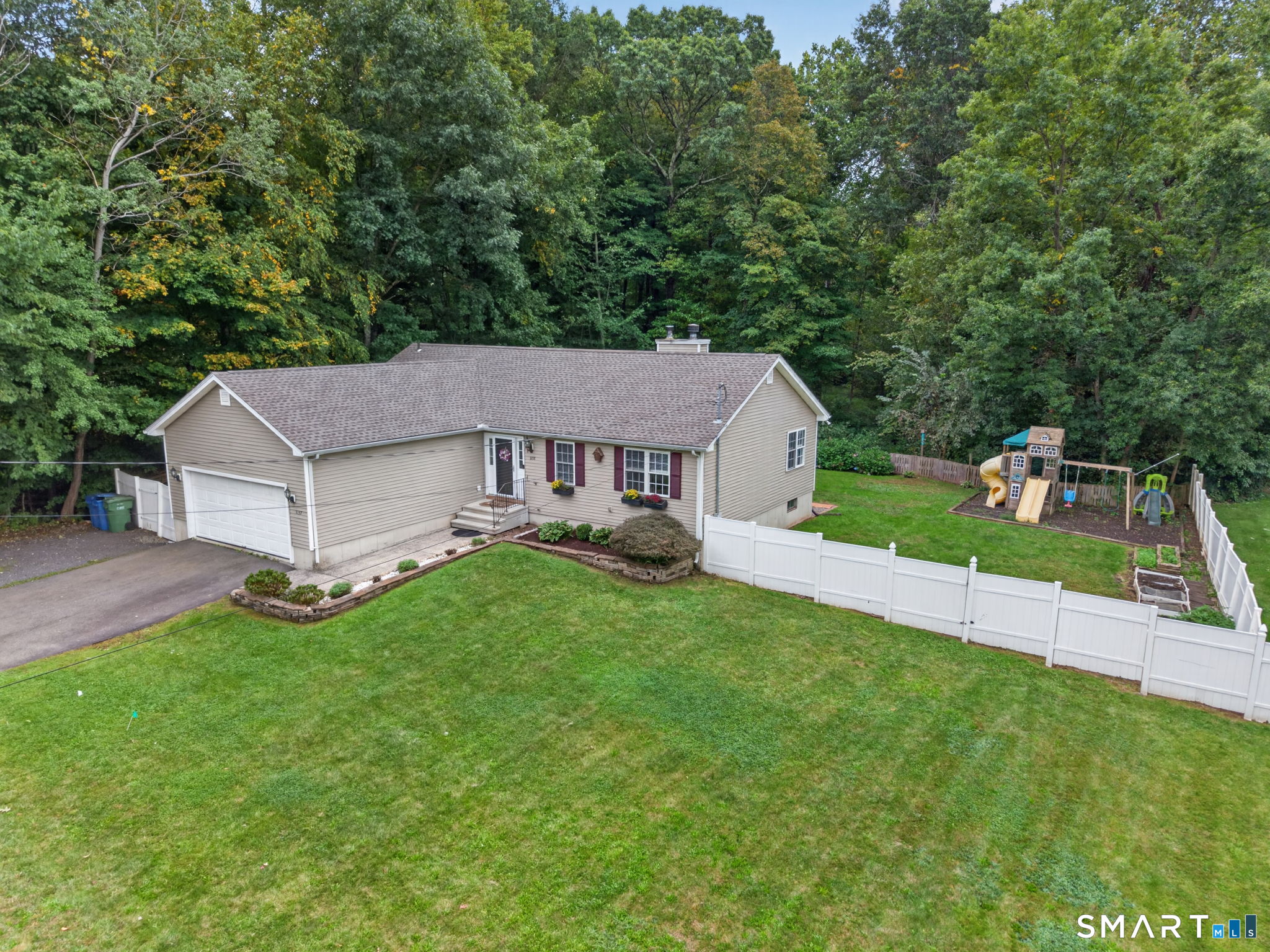 1137 Ridgewood Road Middletown CT 06457
