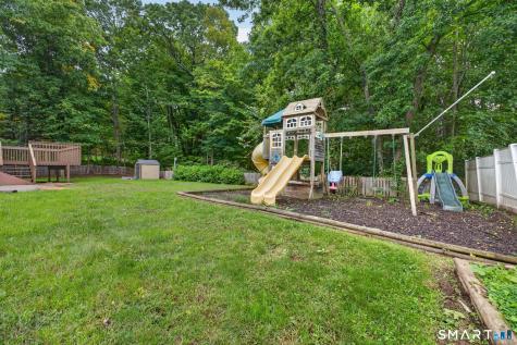 1137 Ridgewood Road Middletown CT 06457