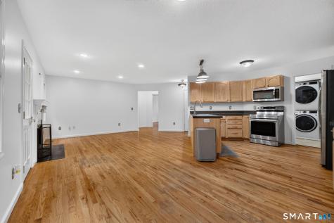 1137 Ridgewood Road Middletown CT 06457