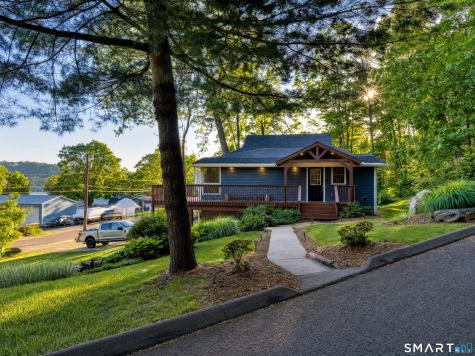 10 Lenape Trail Southbury CT 06488
