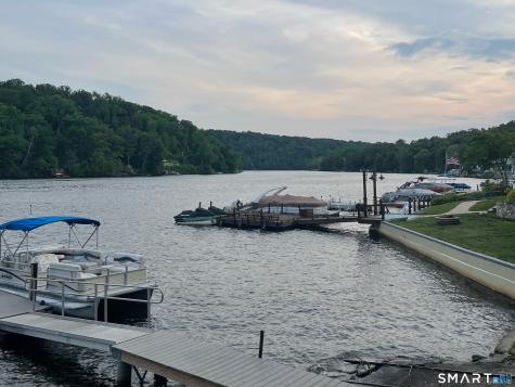 10 Lenape Trail Southbury CT 06488