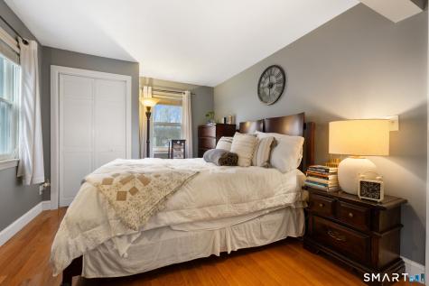 37 Homesdale Avenue Southington CT 06489