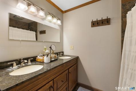 37 Homesdale Avenue Southington CT 06489