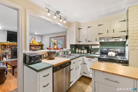 37 Homesdale Avenue Southington CT 06489