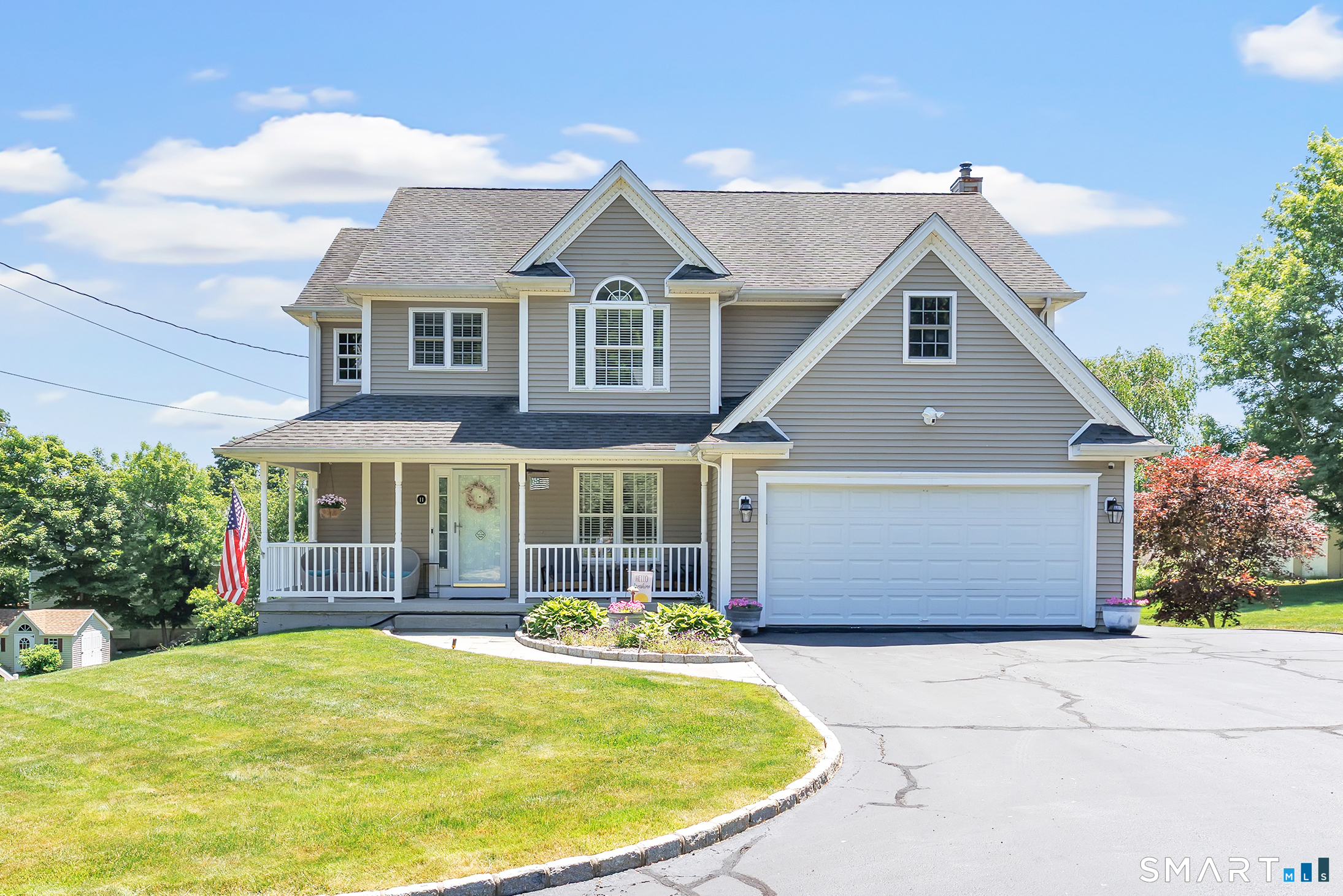 Shelton CT, 11 Ten Coat Lane