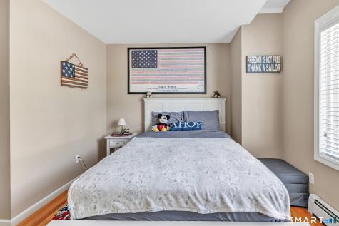 11 Ten Coat Lane Shelton CT 06484