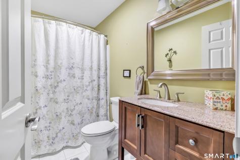 11 Ten Coat Lane Shelton CT 06484