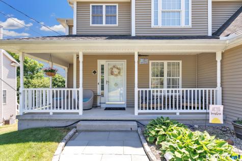 11 Ten Coat Lane Shelton CT 06484