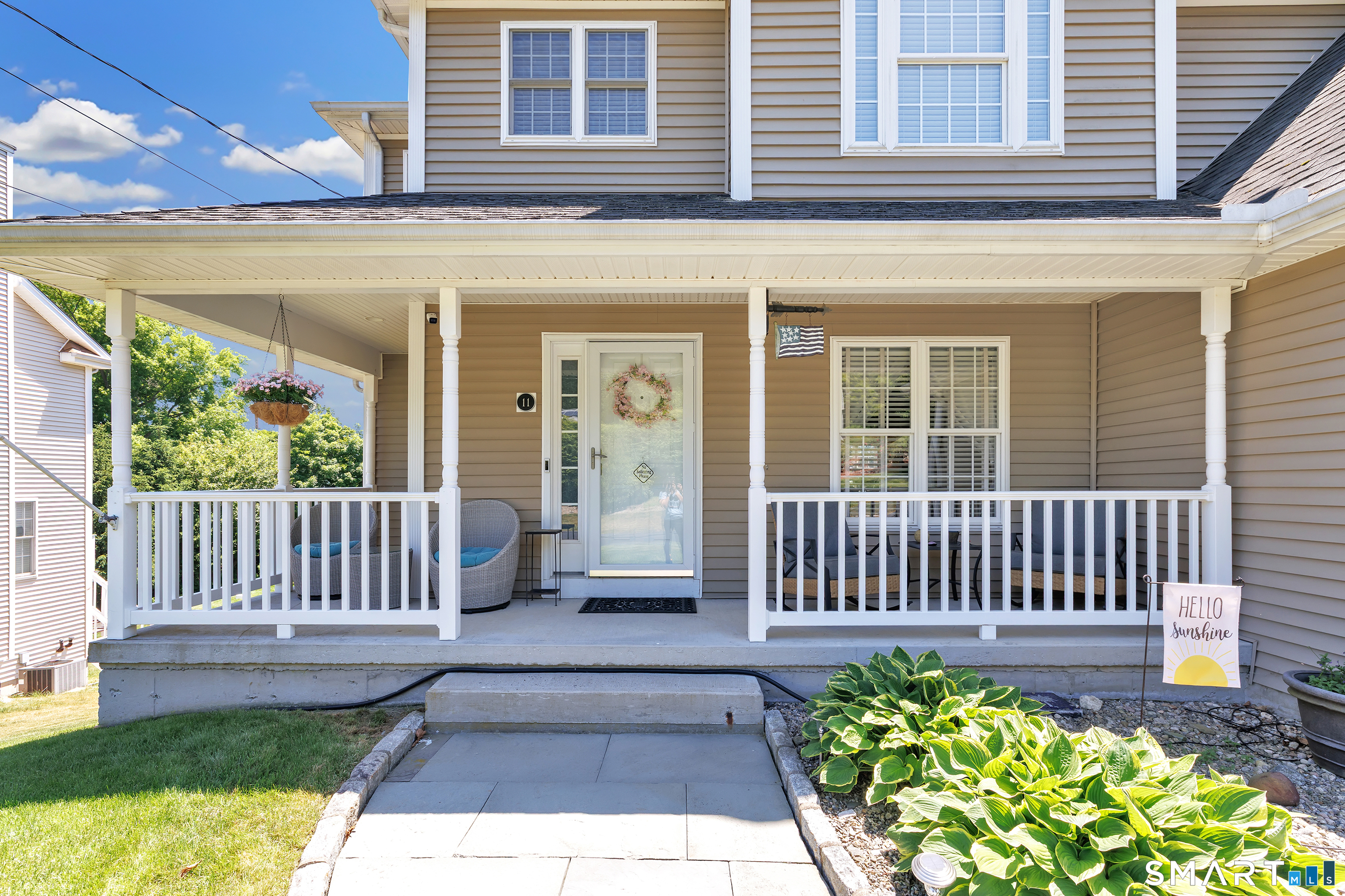 11 Ten Coat Lane Shelton CT 06484