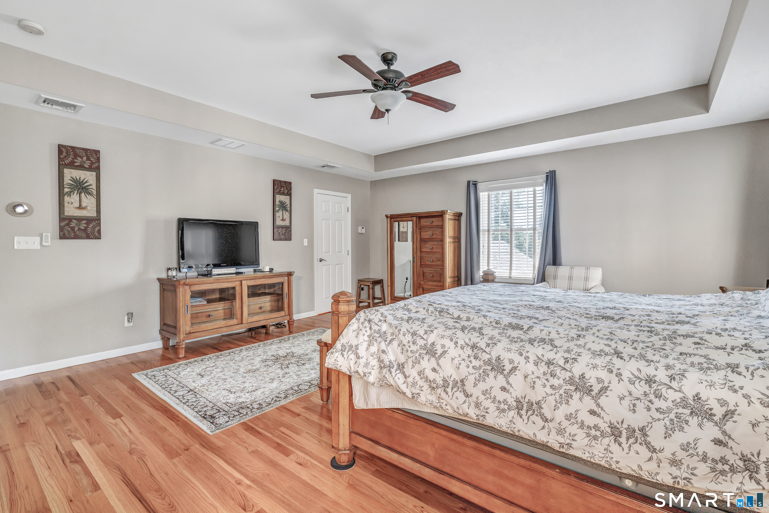11 Ten Coat Lane Shelton CT 06484