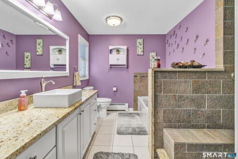11 Ten Coat Lane Shelton CT 06484
