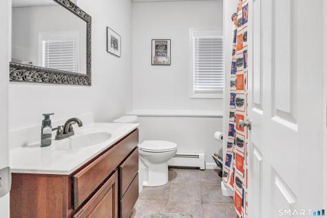 11 Ten Coat Lane Shelton CT 06484
