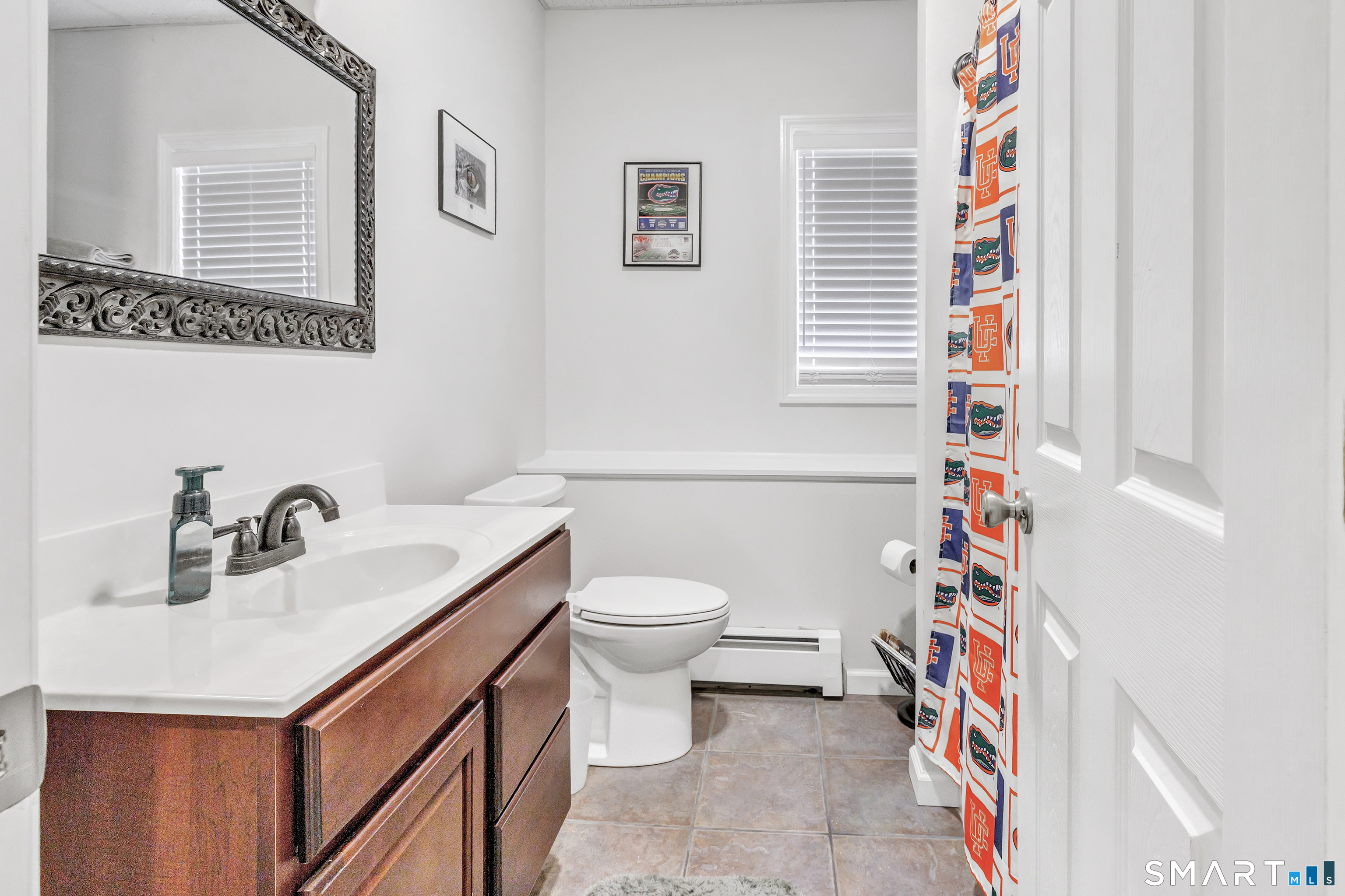 11 Ten Coat Lane Shelton CT 06484