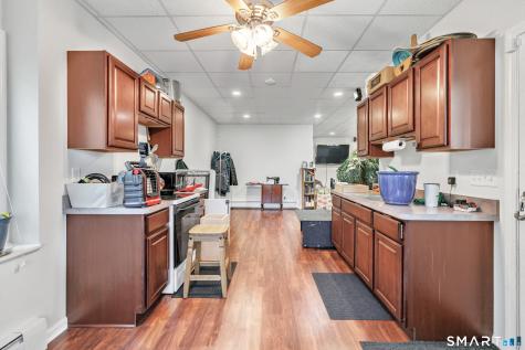 11 Ten Coat Lane Shelton CT 06484