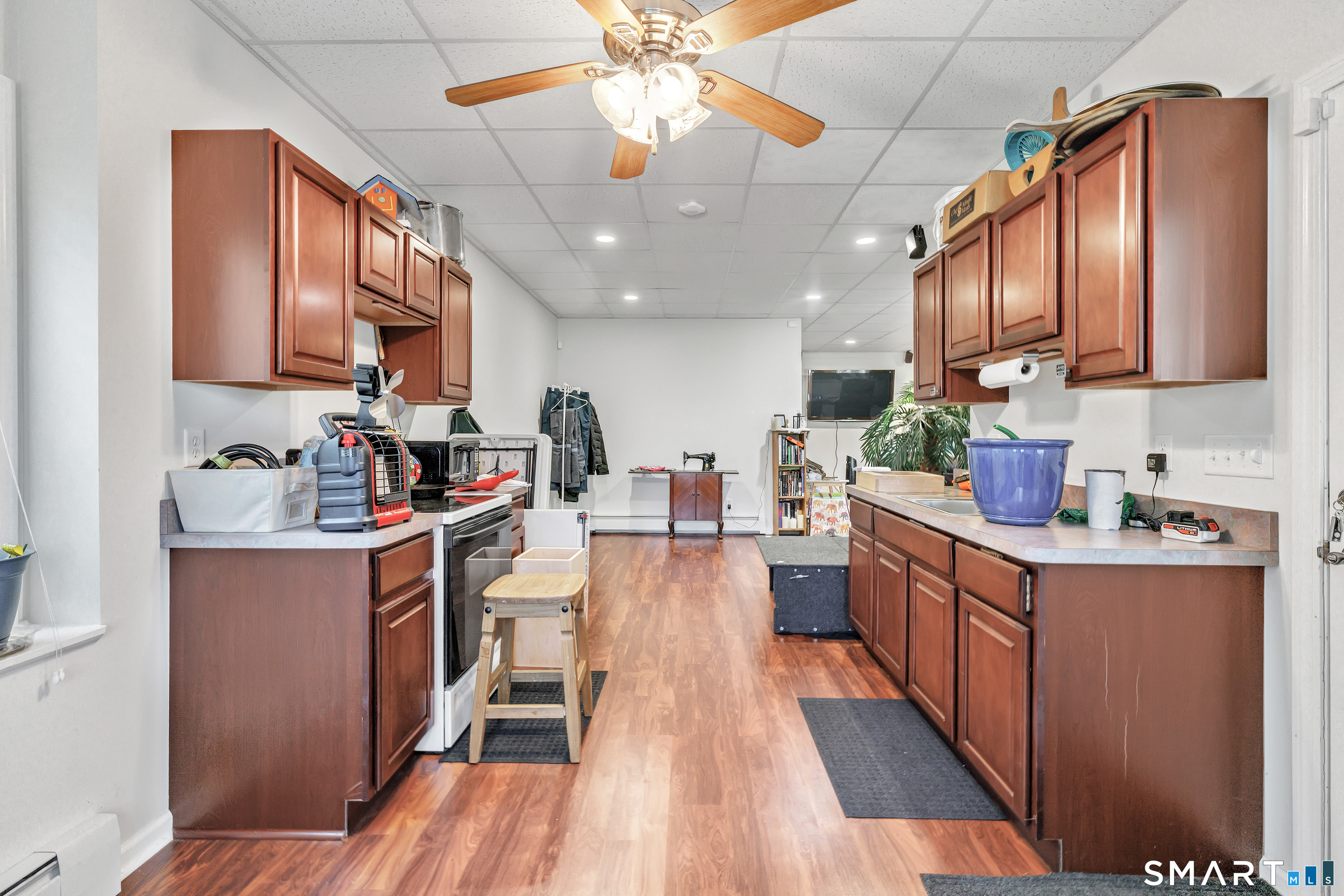 11 Ten Coat Lane Shelton CT 06484