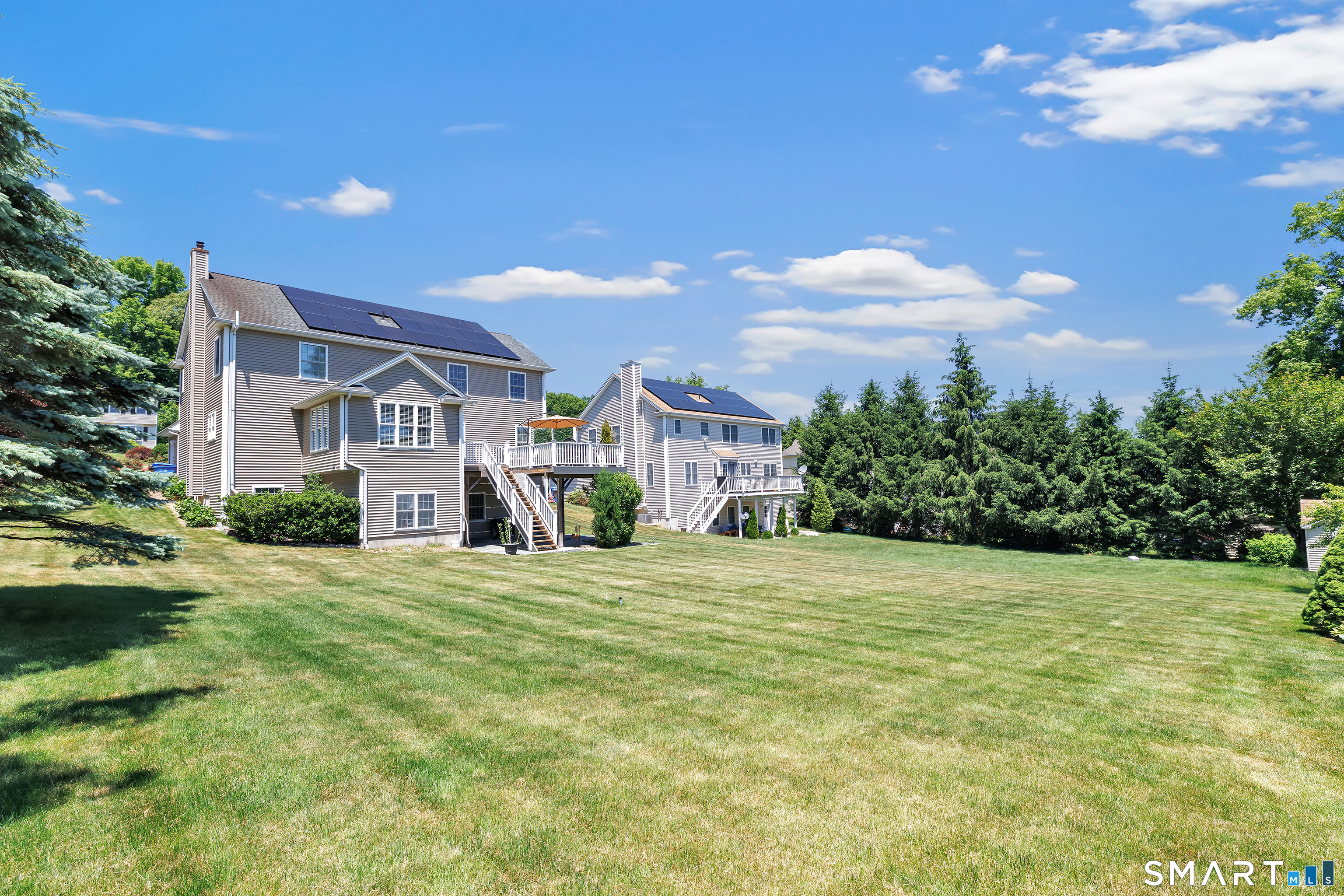 11 Ten Coat Lane Shelton CT 06484