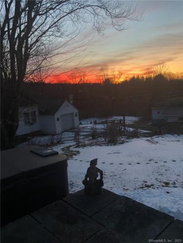 81 Currituck Road Newtown CT 06470