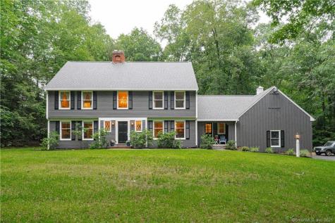 129 Stagecoach Road Avon CT 06001