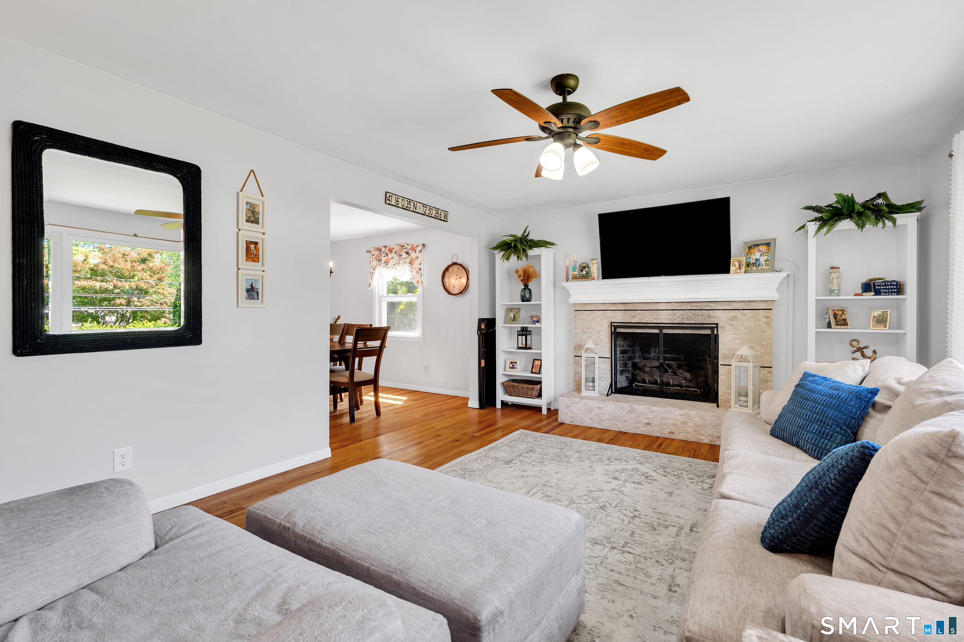 17 Briarwood Lane Branford CT 06405