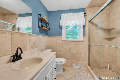 17 Briarwood Lane Branford CT 06405