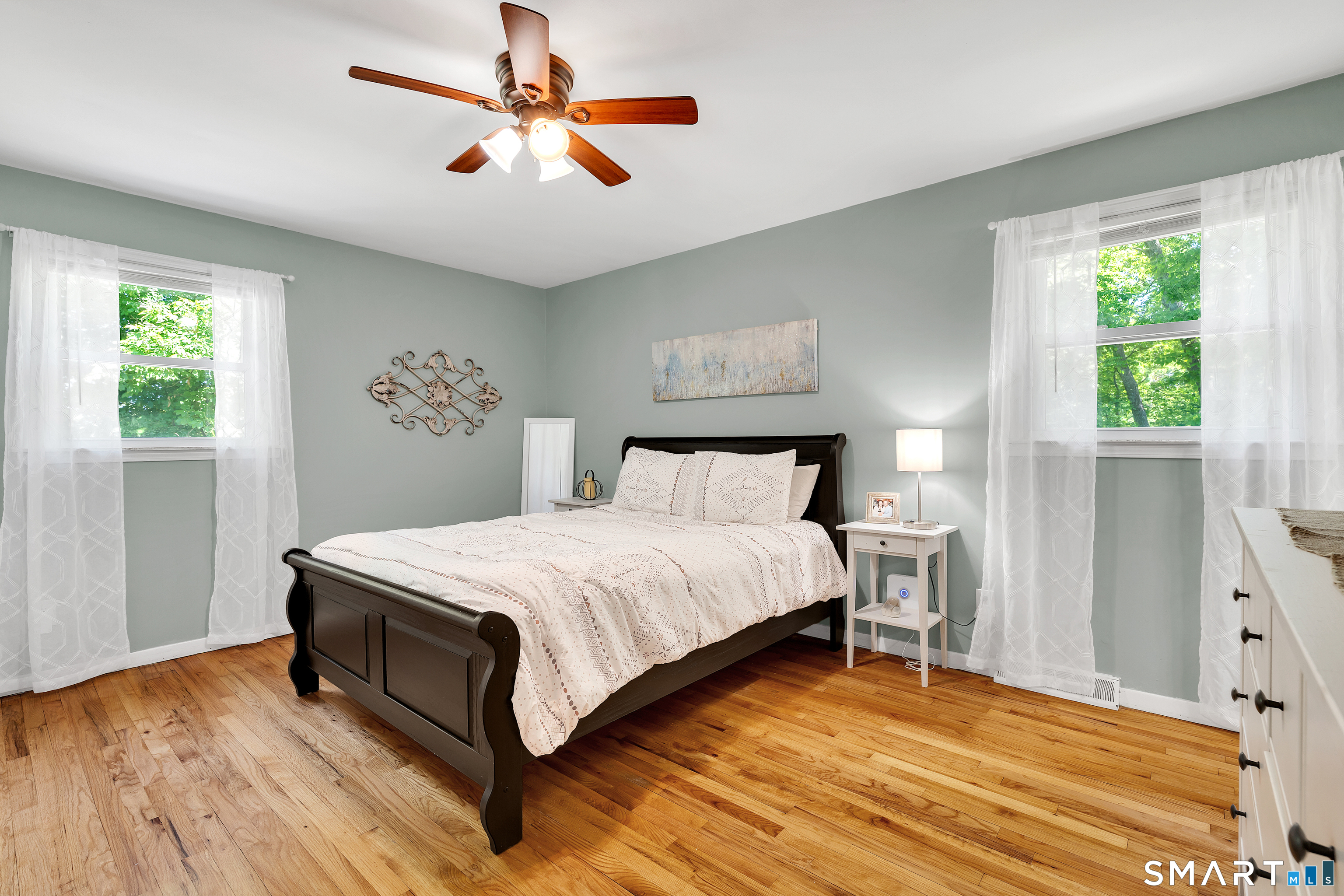 17 Briarwood Lane Branford CT 06405