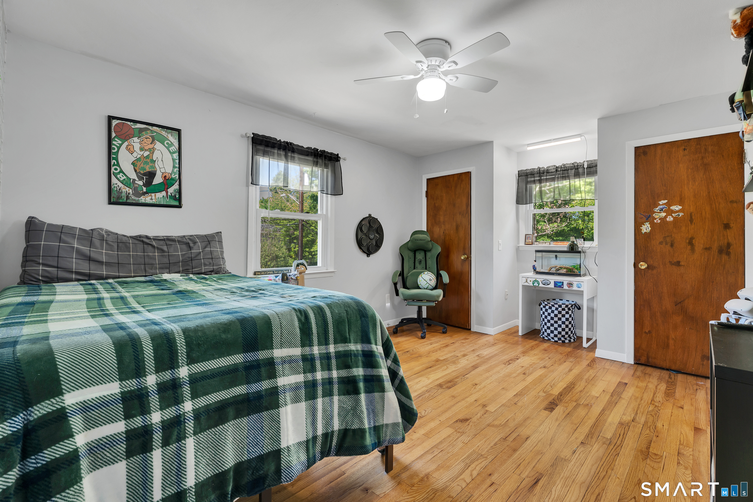 17 Briarwood Lane Branford CT 06405