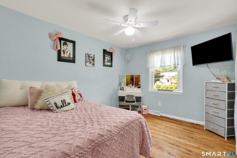 17 Briarwood Lane Branford CT 06405