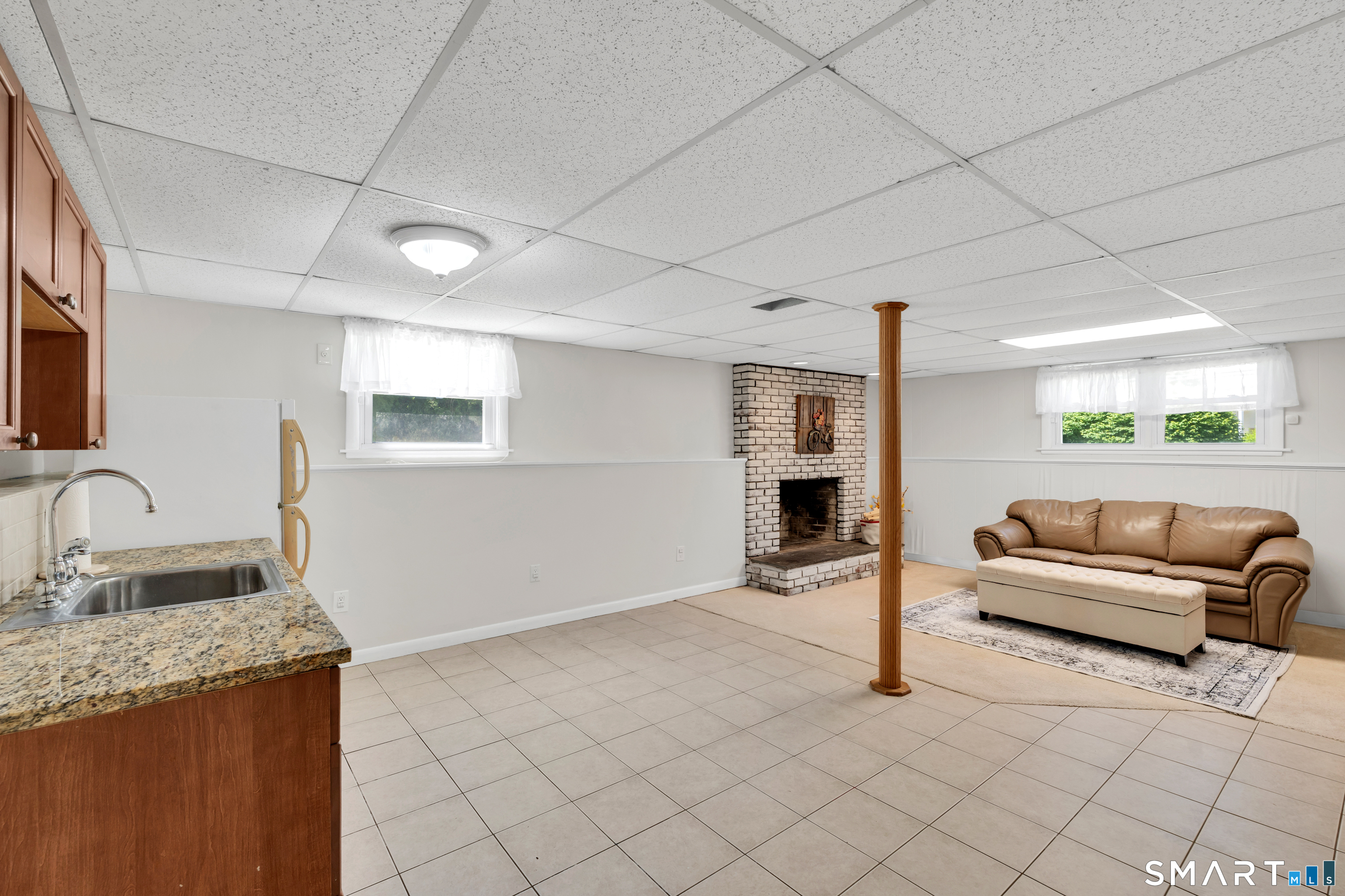 17 Briarwood Lane Branford CT 06405