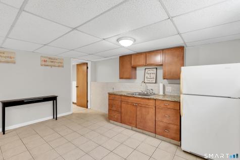 17 Briarwood Lane Branford CT 06405