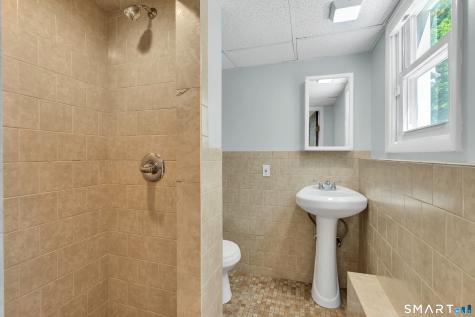 17 Briarwood Lane Branford CT 06405