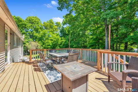 17 Briarwood Lane Branford CT 06405