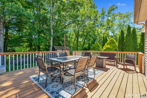 17 Briarwood Lane Branford CT 06405