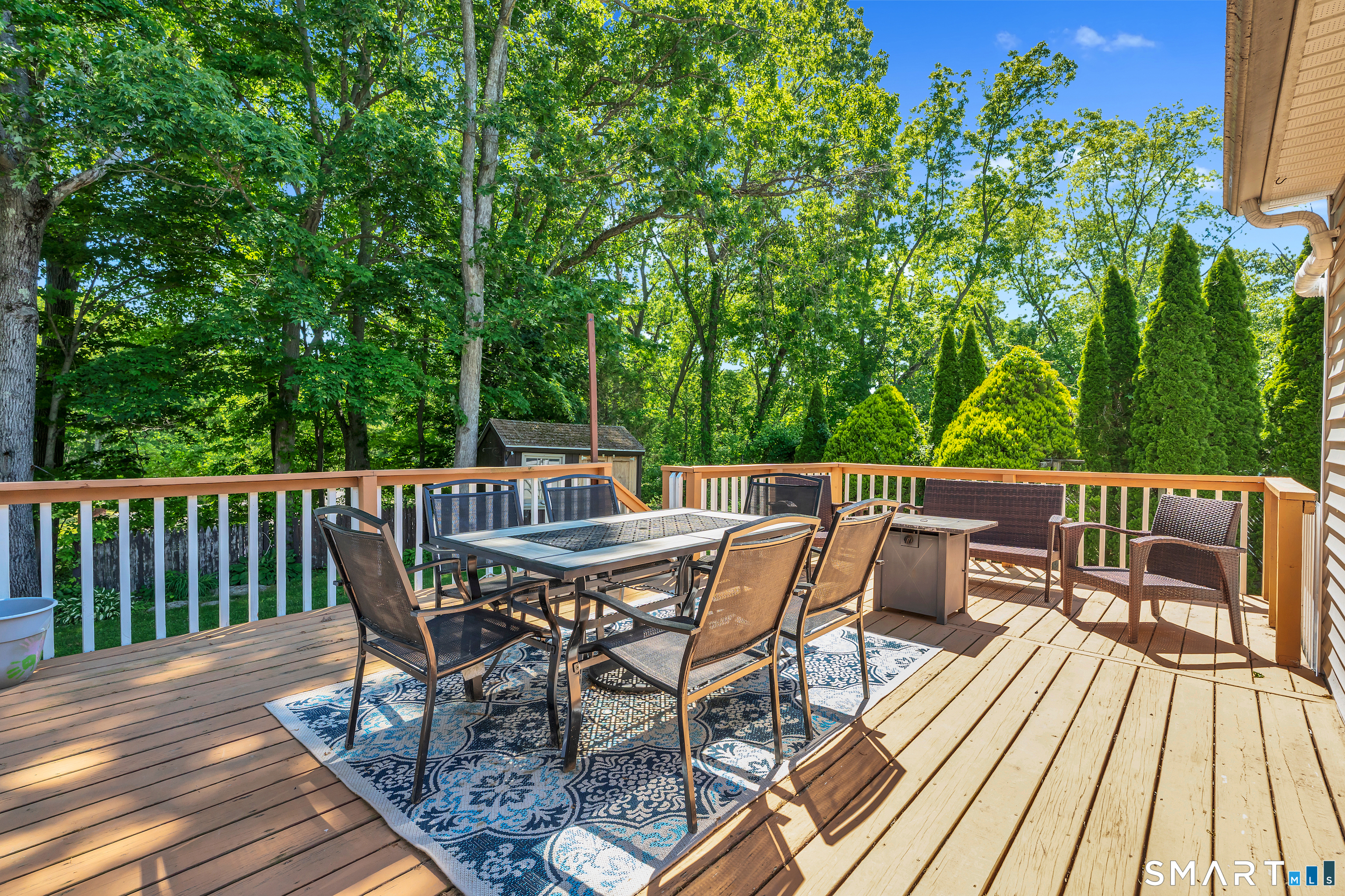 17 Briarwood Lane Branford CT 06405