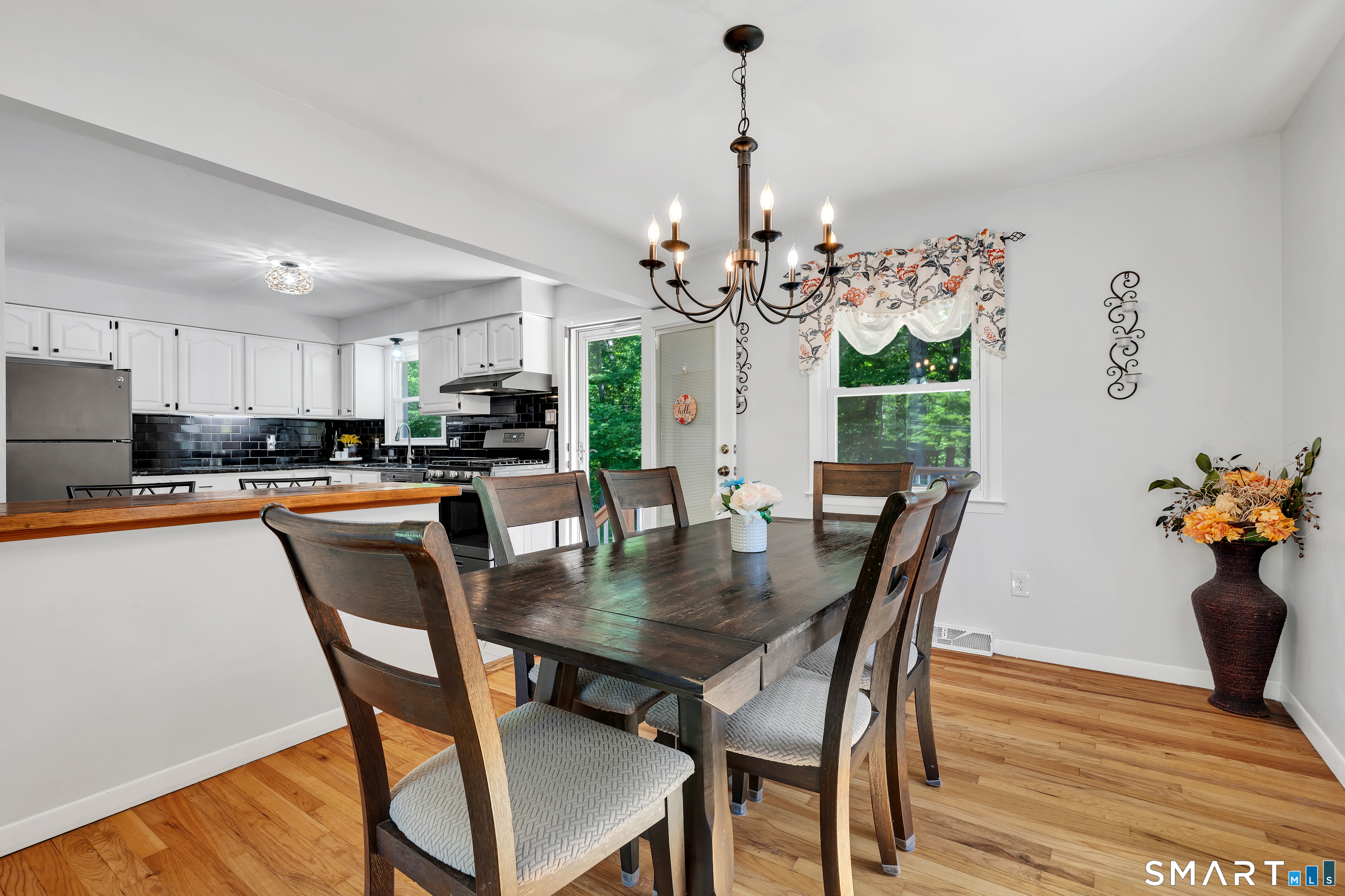 17 Briarwood Lane Branford CT 06405
