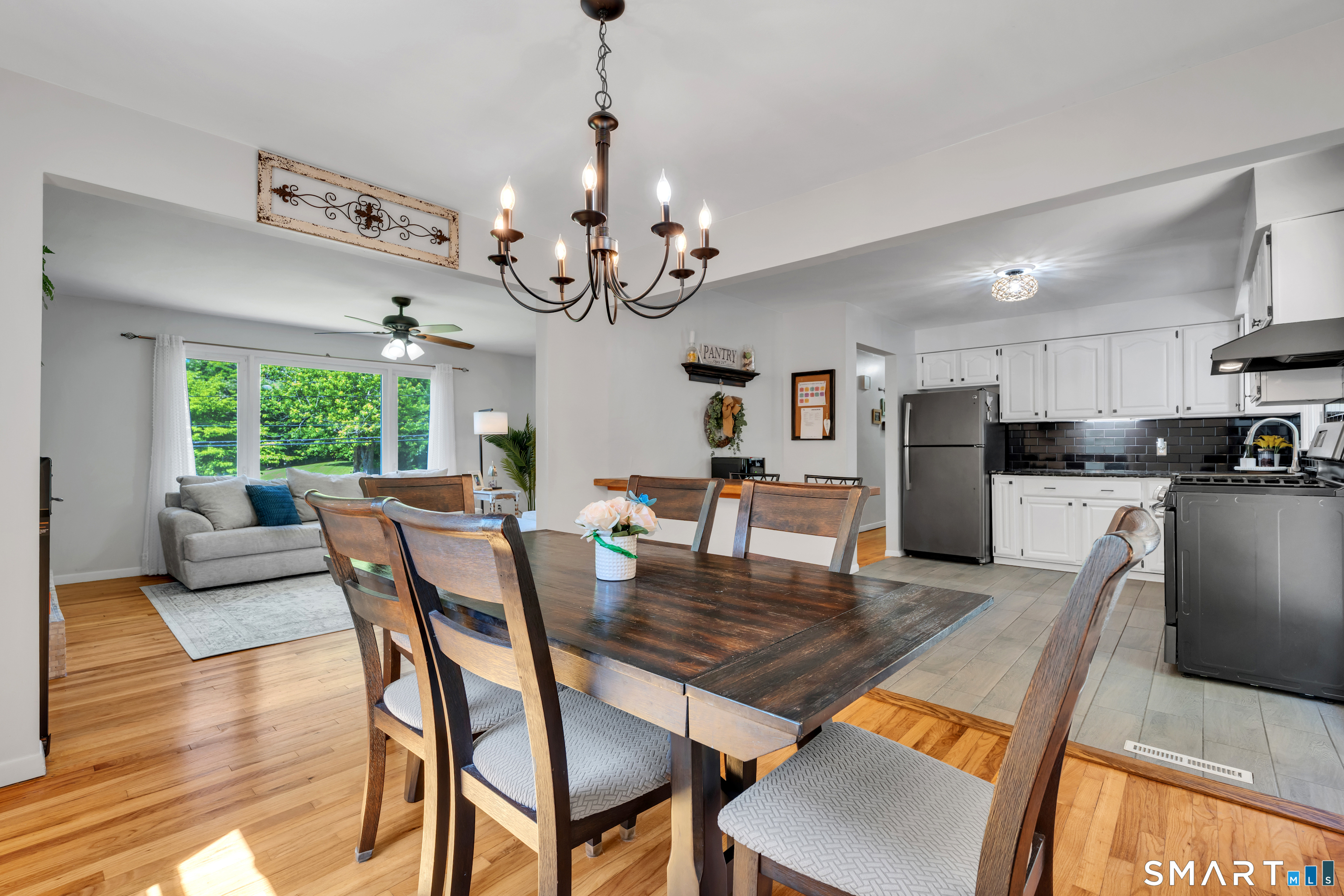 17 Briarwood Lane Branford CT 06405