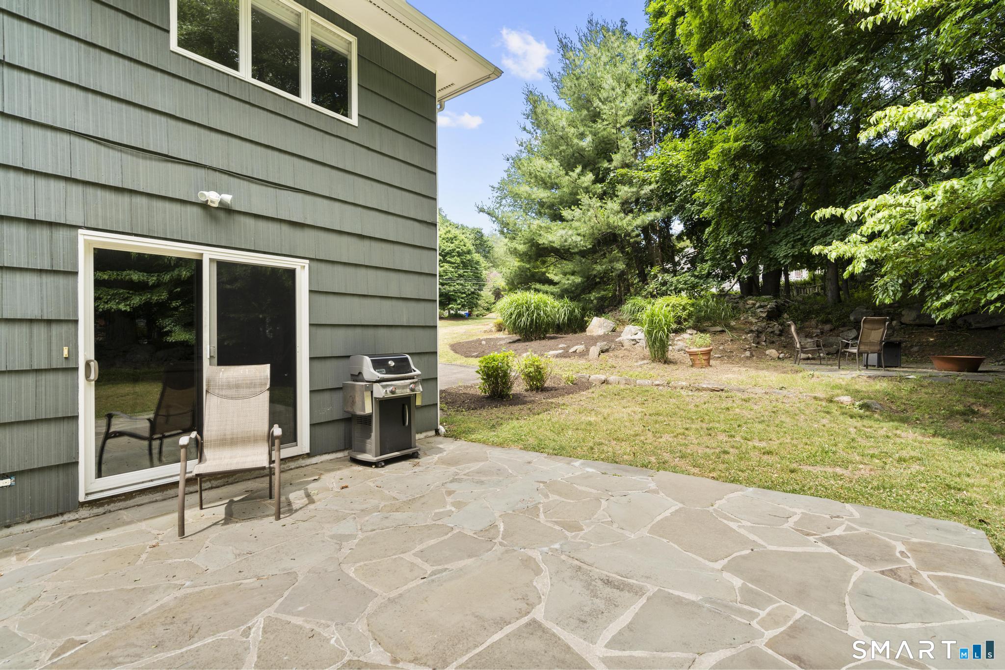 8 Huckleberry South Drive Norwalk CT 06850