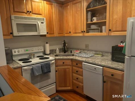 100 Rolling Ridge Road Hamden CT 06518