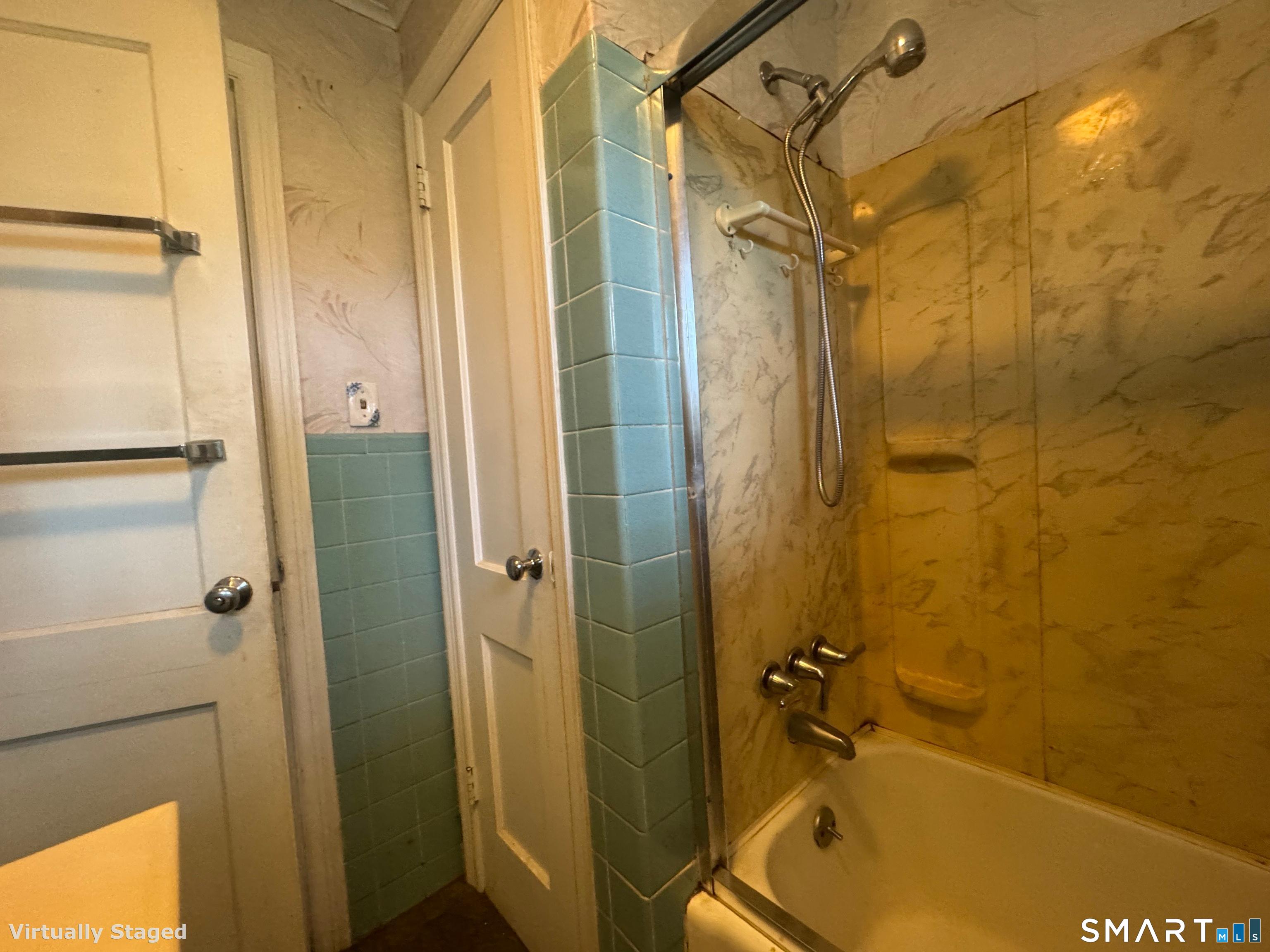 38 Ledyard Avenue Bloomfield CT 06002