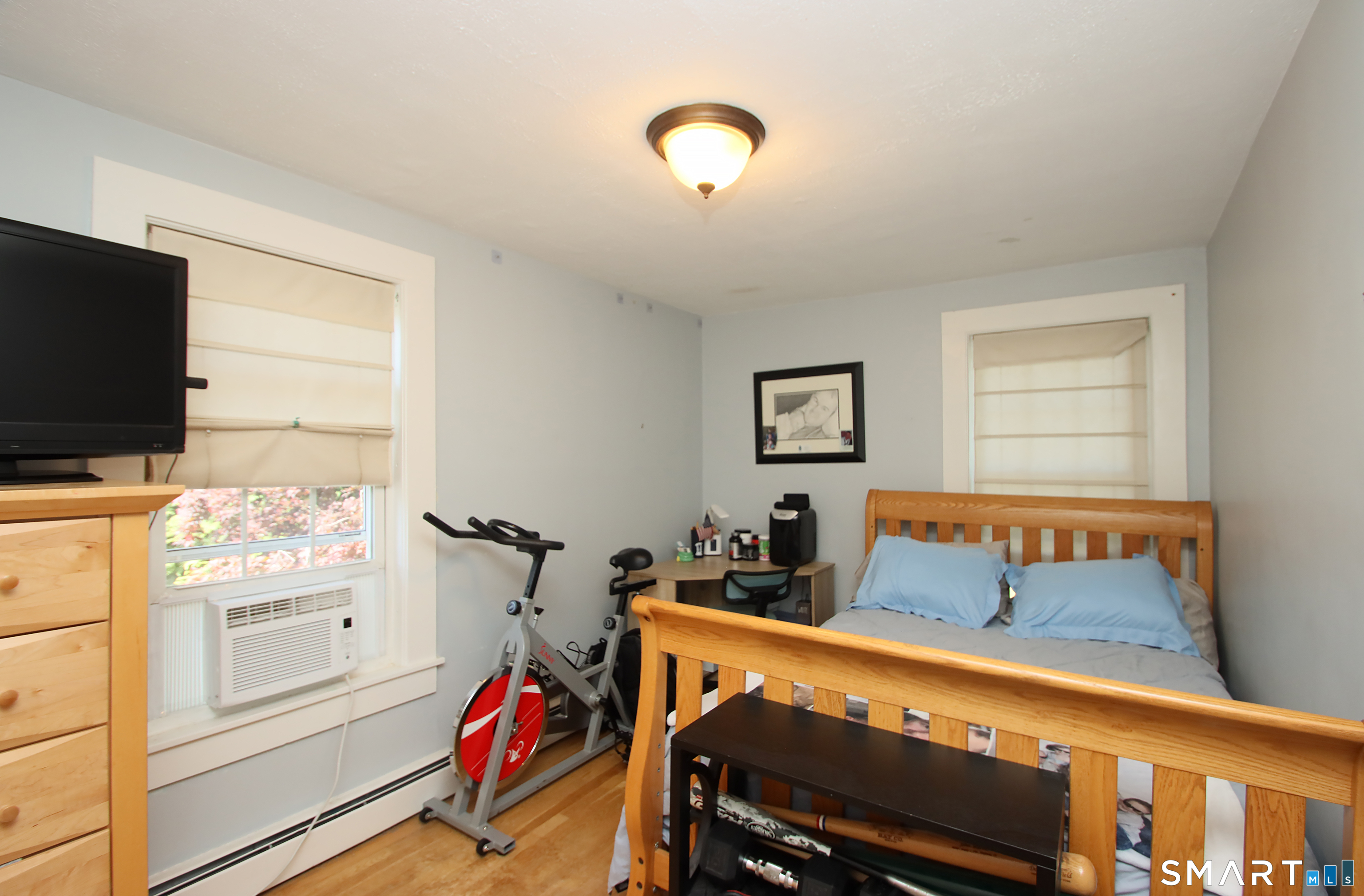 7 Middle Lane Simsbury CT 06070