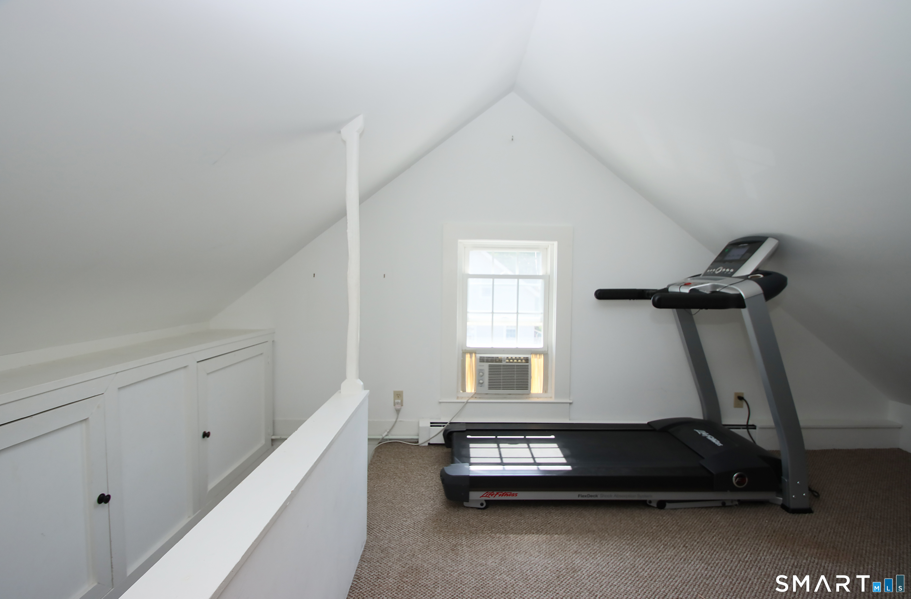 7 Middle Lane Simsbury CT 06070