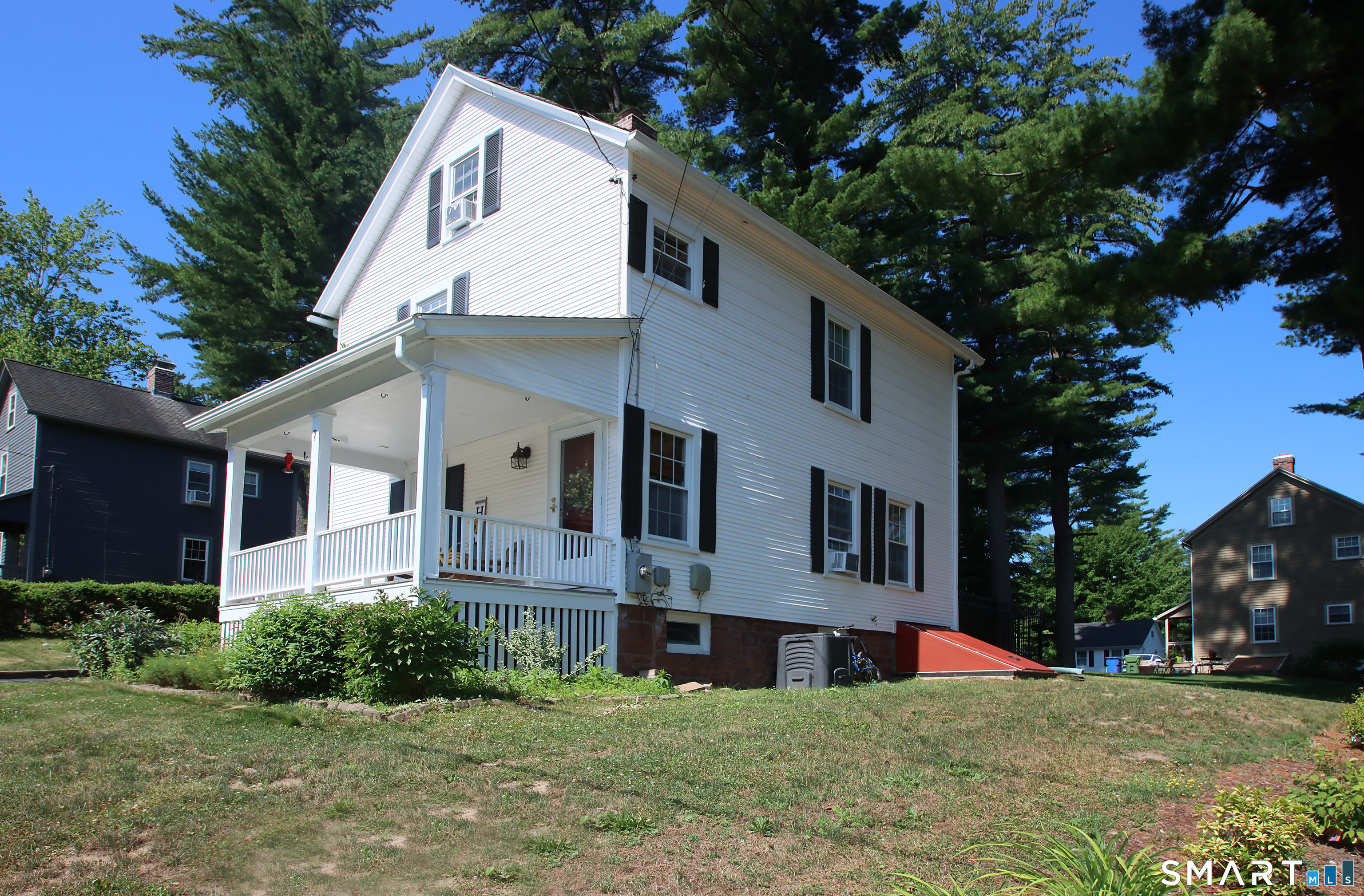 7 Middle Lane Simsbury CT 06070