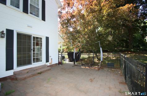 7 Middle Lane Simsbury CT 06070