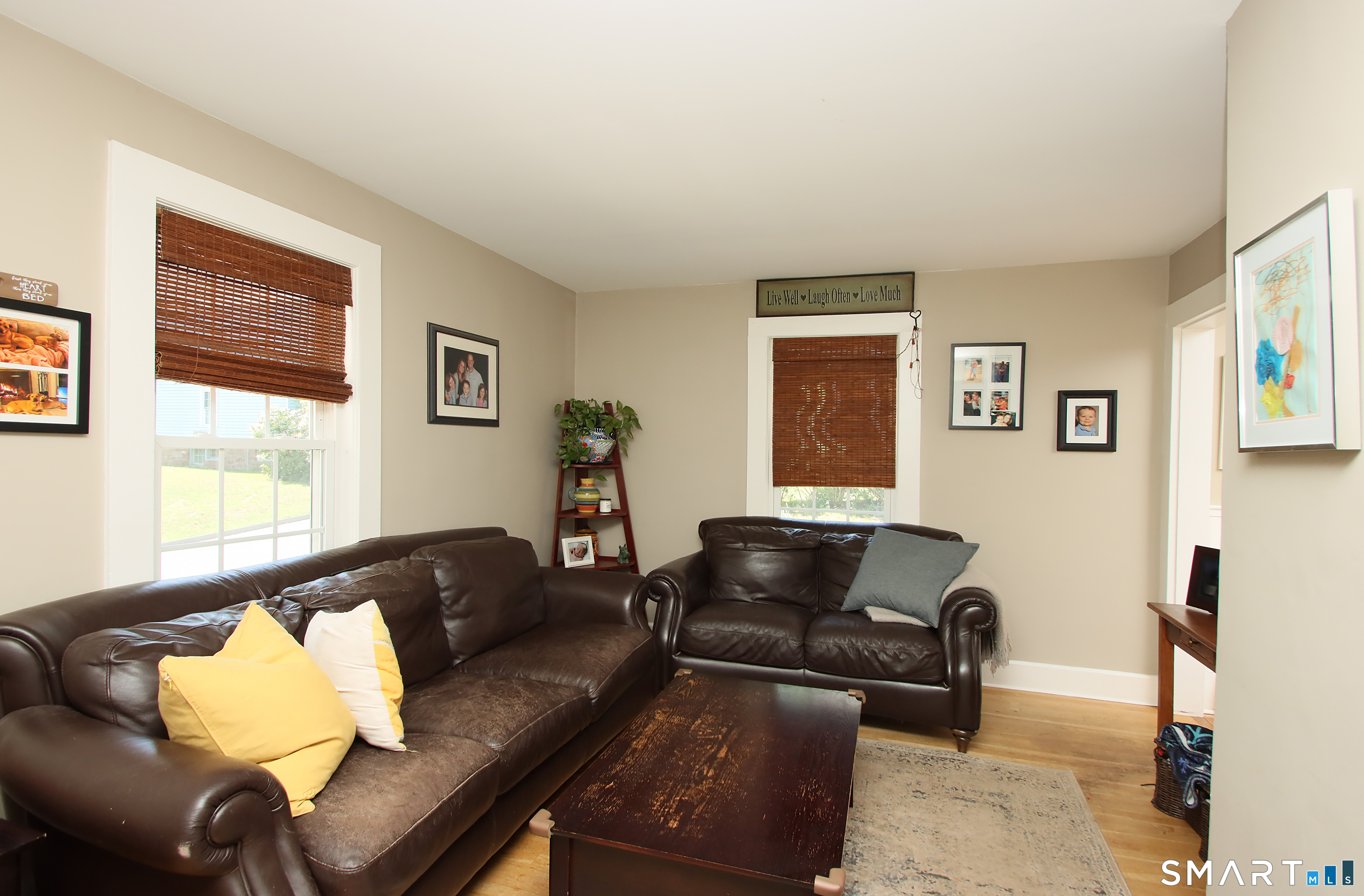 7 Middle Lane Simsbury CT 06070