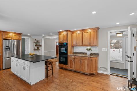 19 Glen Hollow West Hartford CT 06117