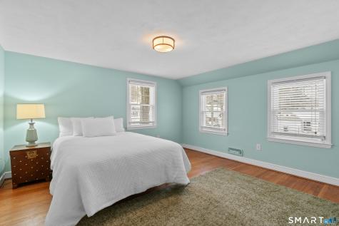 19 Glen Hollow West Hartford CT 06117