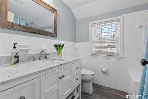 19 Glen Hollow West Hartford CT 06117